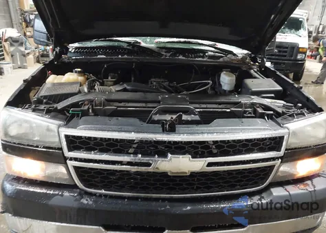 2007 Chevrolet Silverado 2500Hd Classic Work Truck z USA, uszkodzony, nr VIN 1GCHK24U77E182959